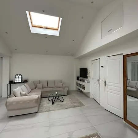 Le Marechal Holiday home